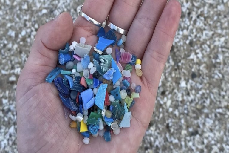 Ontario Scientists Map Microplastic Spread Across Great Lakes